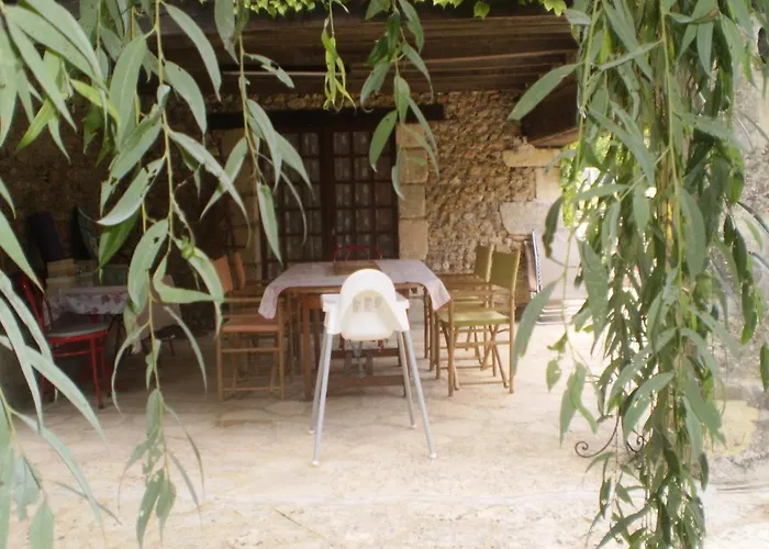 Le Moulin De Monternault Bed & Breakfast